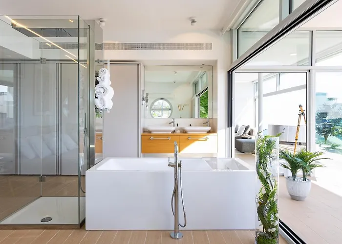 Ensuite Deluxe Jacuzzi & Parking Privado 丰希罗拉