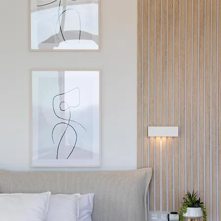 公寓 Ensuite Deluxe Jacuzzi & Parking Privado