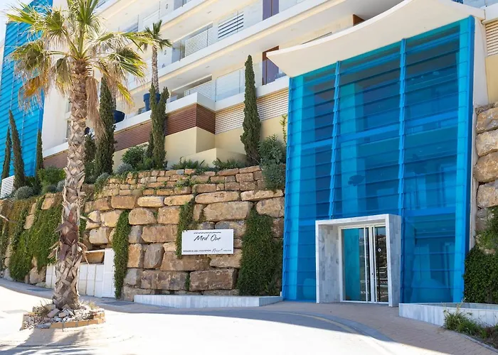 Ensuite Deluxe Jacuzzi & Parking Privado شقة *