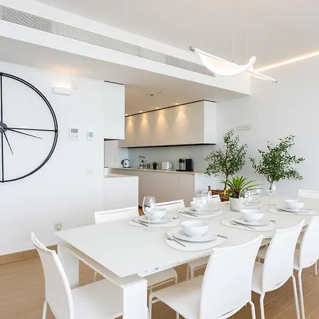 Ensuite Deluxe Jacuzzi & Parking Privado Apartment Fuengirola